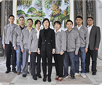 32人研發(fā)團(tuán)隊 大型實體工廠